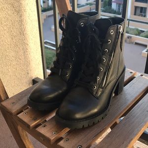 Black leather lace up booties - Abauvia-97